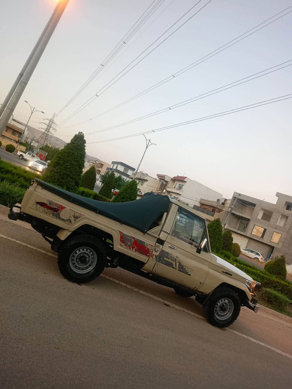 بەناوی خوای گەورە
توێتا میگزەمینی 3f.  
غازو بەنزین
ئاڕم پلاستیک سلیمانی بەشەرتی غرامە
خاکی
دەبڵ ئەکسلو چکنیتەکانی هه موی مەزبوت بە شەرت 
کامل تەعمیر کراوە لە دەرەوەو لە ناوی بە شەرت
٤ ویلی کونە مشک
٤ تایەی تازەی جەبەلی MM
دەعامیو عەتەری بۆ بەسراوە 
ننونە لە جوانی پێویست بە وەسف ناکا وەرەو لەنزیکوە سیریکە معامەلە بە تەلە فونو بە نامە ناکرێ  
٤٣ وەرەقەو کەمی معامەلە  لە سلیمانیم
*********** السليمانية, العراق
