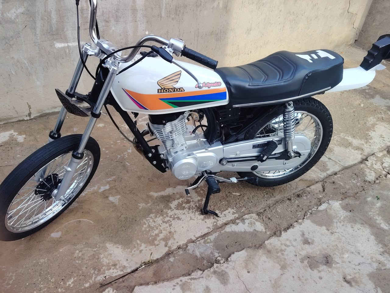 سلام عليكم سيجي نامه موديل 25محرك مفتوح مره وحدة؟؟؟؟/ مراوس فقط  شعندك تايكر  نضيف تعال خاص 👍🏻


**إذا كنت صاحب هذا الإعلان وتريد حذفه لأي سبب، رجاءا أرسل رسالة إلى الدعم الفني**