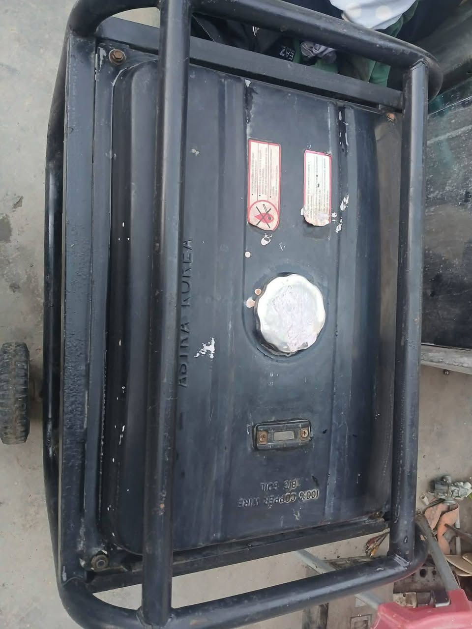 السلام عليكم 
للبيع مولد  شغاله وخير من الله 
السعر 50 الف الشراي يتصل 📞 ***********
