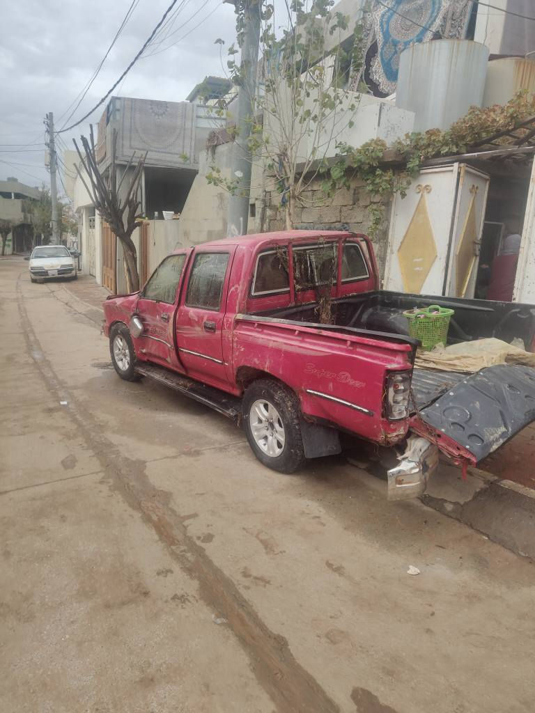 دێر 2013 ڕەقەم قادسیە ساحێب سەنەوێکەی دیار نیەو سەنەوێکەی لە2018 بەسەر جوە لە لافاکەوە وای لێ هاتوە سەیارەی لافاوە ماڵی مەدەنی بەشەرت پێش ئەوەی وای لێ بێ گێرو مەکینەیو عەیبی نەبو ناونیشان تەکێی کاکەمەند ژم *********** السليمانية, العراق
