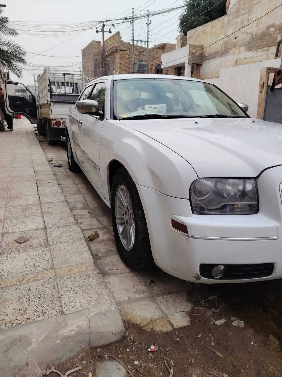 السلام عليكم
اوباما موديل 10 اصل مكينة 3500 رقم انكليزي بصرة جديد بسمي  
سياره كفاله من الضربه والحادث وبيهة صبغ جمالية تصليح الخياسات والسونار موجود بالصور
سيارة جاهزة وعليها ادامه كامله مابيهة اي نقص تخم تاير كير مكينة حداديه جديدة 
مكان السيارة : العمارة مركز المدينه
السعر : 113وبيهة مجال الشراي
الاتصال : ***********
