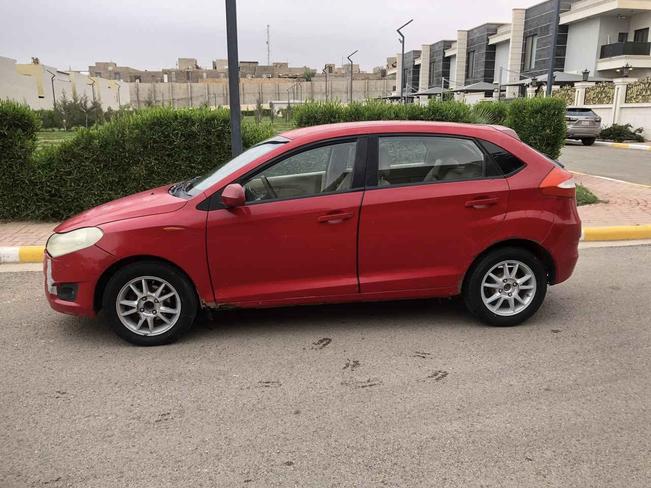 السلام عليكم
شيري فلاوين 2012 للبيع او مراوس محوره كير ومحرك كورلا محرك يبخر السيارة كامله هزه وسنوية جديده ل2030 وباسمي سعره 30 وبيه مجال مكاني الانبار الرمادي 
الاستفسار الاتصال على الرقم 
***********
