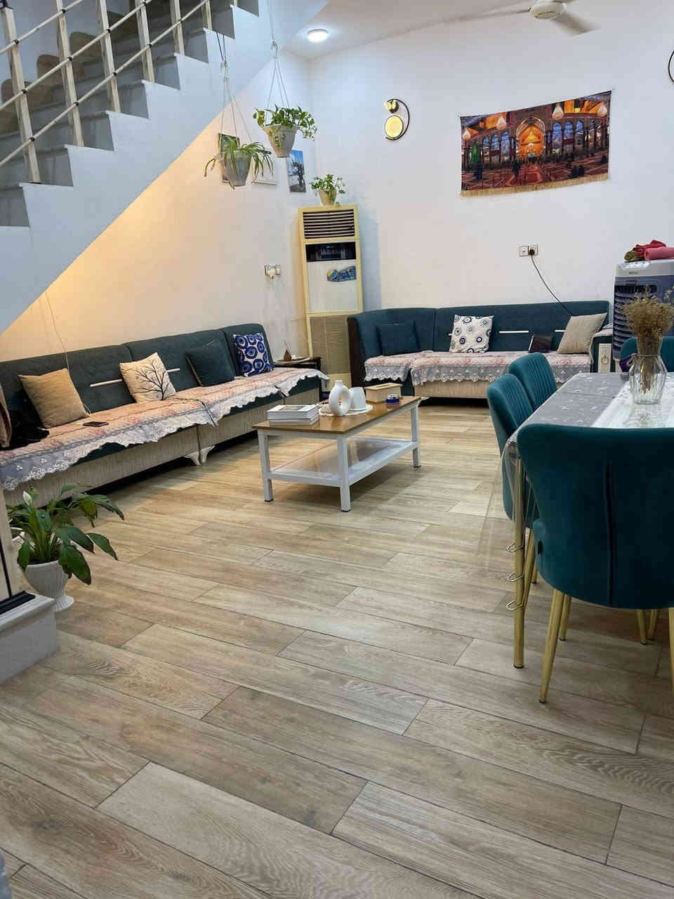 اللهم صلي على محمد وآل محمد
دار للبيع 🏛️    مطلوب إسكان 60 مليون 
📍 العنوان :  حي  الضباط  قرب المول
📈 المساحة   : 200 م
يتكون من :  
- غرف نوم عدد 2
- صالة
- دورات مياه عدد  2
- استقبال 
- مطبخ 
☎️ للأستفسار والمعاينة الاتصال على :
***********
الرقم يحتوي على واتساب 
📍 زيارة مكتبنا الكائن في : حي الصدر الاول السايدين قرب مطعم كباب نذير 
📥 مكتب أدم
#عقار_للبيع #اكسبلور
