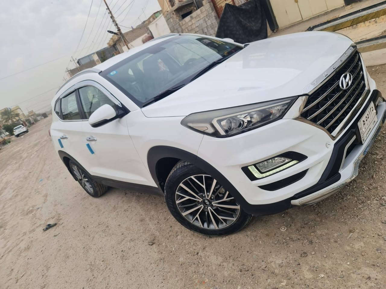 ا
السلام عليكم
توسان 2019 للبيع خليجي شركة الكاصد فول مواصفات عدا البنوراما
المواصفات
حساسات صطفاف 
لايت 5 عدسات
لد امامي
لد نهاري
أشاير بل مري
أشاير ترحيب
مري شفط
تغير مودات السياره
حساسات الابواب عند الفتح
بصمه تشغيل
بصمة ابواب
شاشه تدعم ابل كار بلي
كشن سايق كهربائي
تبريد قطعتين + ثلاجة
الارضية مغلفة جلد
كامرة خلفية
تحكم ستيرن
اريل مثالث نبكيشن
اسبير ما نازل
تخم تاير جديد
باتري جديد 
السيارة ماشية 68 الف
رقم بغداد بسمي
السنوية صالحة،2029
السعر 200$. وبيهة مجال قليل
***********
