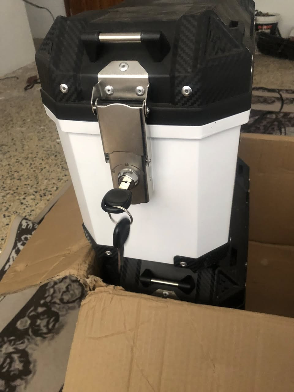 السلام عليكم جنط gs جدد بعدهن ما مشدودات بعدهن بكارتونتهن ملحقاتهن كلهن كاملات السعر ١٢٥ وبيهن مجال توصيل موجود للاستفسار خاص


**إذا كنت صاحب هذا الإعلان وتريد حذفه لأي سبب، رجاءا أرسل رسالة إلى الدعم الفني**