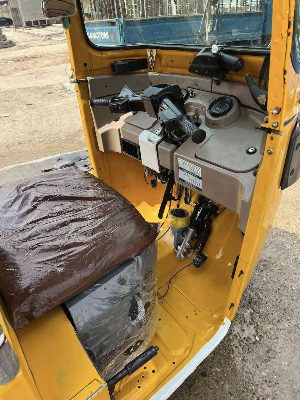 تكتك 20 شهر 11 رقم نكليزي  دوس معمره مكينه خير من الله لا تنقيص لا تبخير مكاني بلديات 
ابيع فارغ بدون غراض 
رقم ‭0771 426 6783‬
