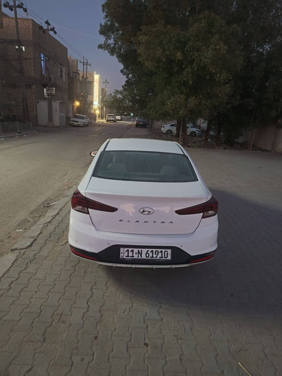 سلام عليكم
النترا 2020 خليجي 
 فول مواصفات عدى البصمه 
سيارة جاهزة على الاخير 
بيه فقط بارد باب السايق 
والباب خلف السائق
رقم بغداد دولي 
سنويه بأسمي مداور ثاني يوم
أي معلومات الاتصال على الرقم
***********
***********
السعر((153))بيه مجال 
النجف الاشرف
