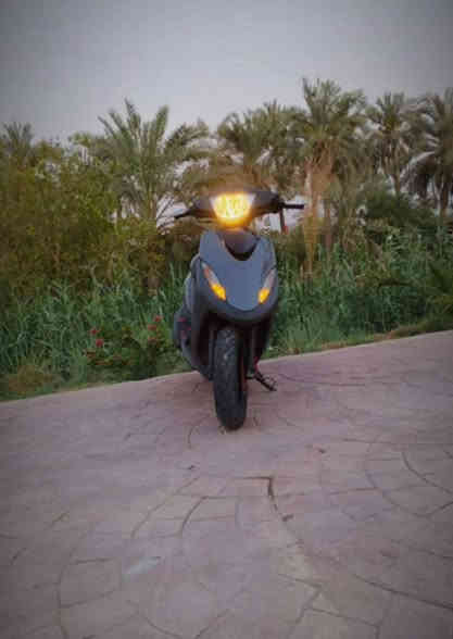 السلام عليكم ورحمه الله وبركاته دراجه ماكس عدله للبيع دراجه تضيفه كلش برقي ما ناقصها مكينه خرسه ولدراجه مكفوله كفالة عامه كفرات تجاري ولبلاديات موجودات السعر ب مليون وبيه مجال مكان الدراجة البصرة ابو الخصيب محيله شارع الحمزة ***********
