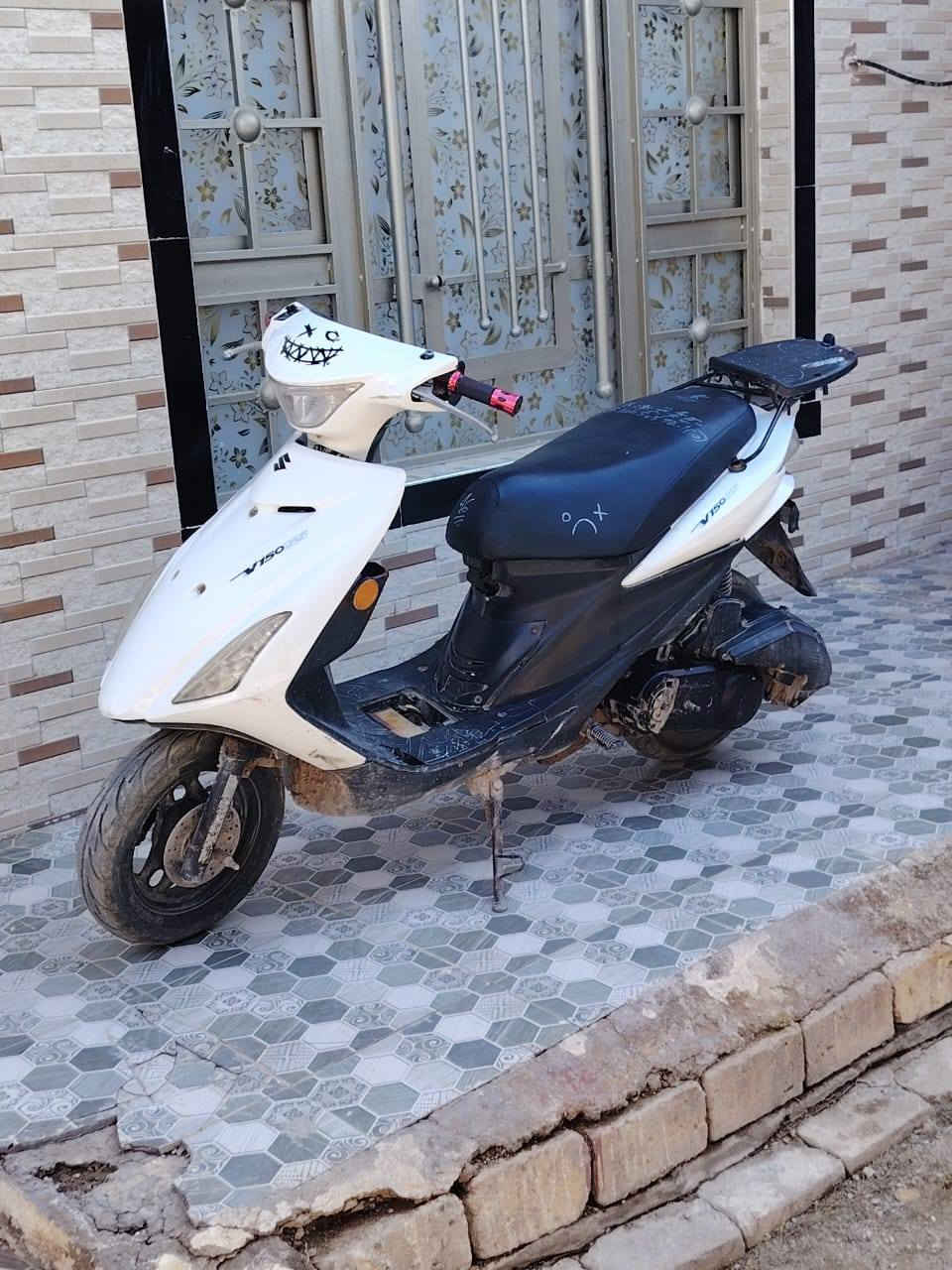 السلام عليكم ورحمة الله مكلف بل نشر ادرس ماليزي دراجه شلعه ونضيفه كهربائيات شغاله ومناسبه مكانها الحكيم للستفسار الاتصال ‏‪ 0772 718 2796‬‏
