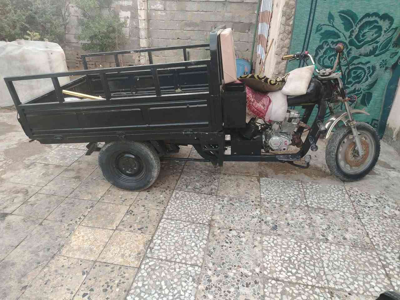 السلام عليكم ستوته ام تي ار كلك للبيع كفاله عامه محرك موديل 21 ستوته مصبوغه شاص وبدي السعر 500 بها مجال حق الجيه الشراي ينتصر***********
