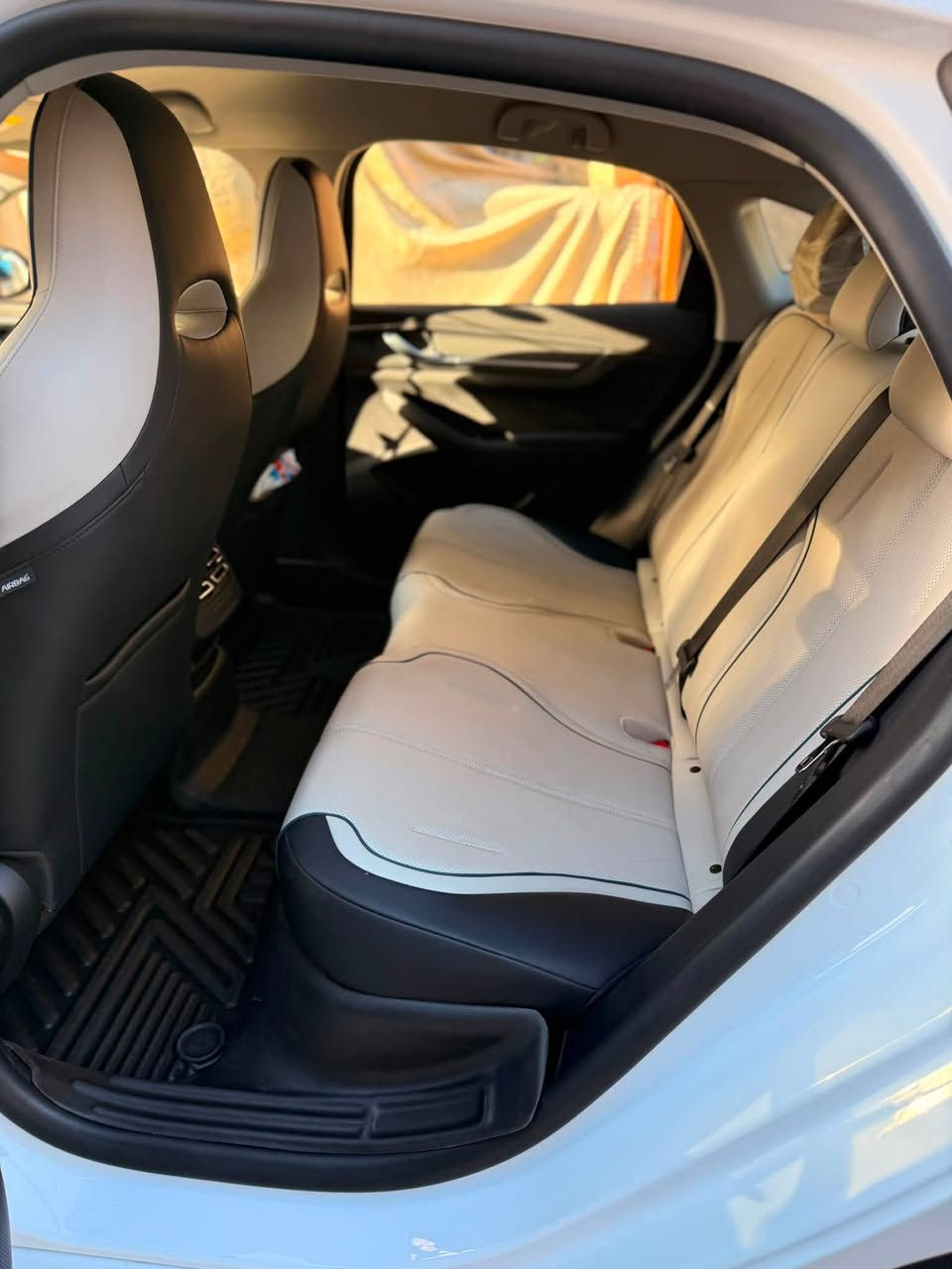 Byd
ديسيترويل نظافة فول مكفولة من الدعامية للدعامية

بيها شخط صغير  بلدعامية الامامية

ماشية ٧ ألف  km مجموع محرك الكهرباء والبانزين

بدون فتحة 

دخول ذكي للابواب 

شاشة عرض كبيرة متحركة

رقم بغداد  تحويل مباشر 

كير ماوس 

السعر على الرقم ***********
