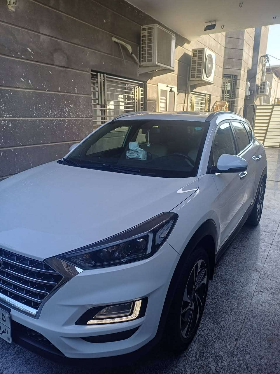 توسان للبيع موديل 2020 عداد المسافه 64 الف كفاله عامه رقم اربيل سنويه منتهيه سعر ٢١٠ دفترين وعشره 
***********
