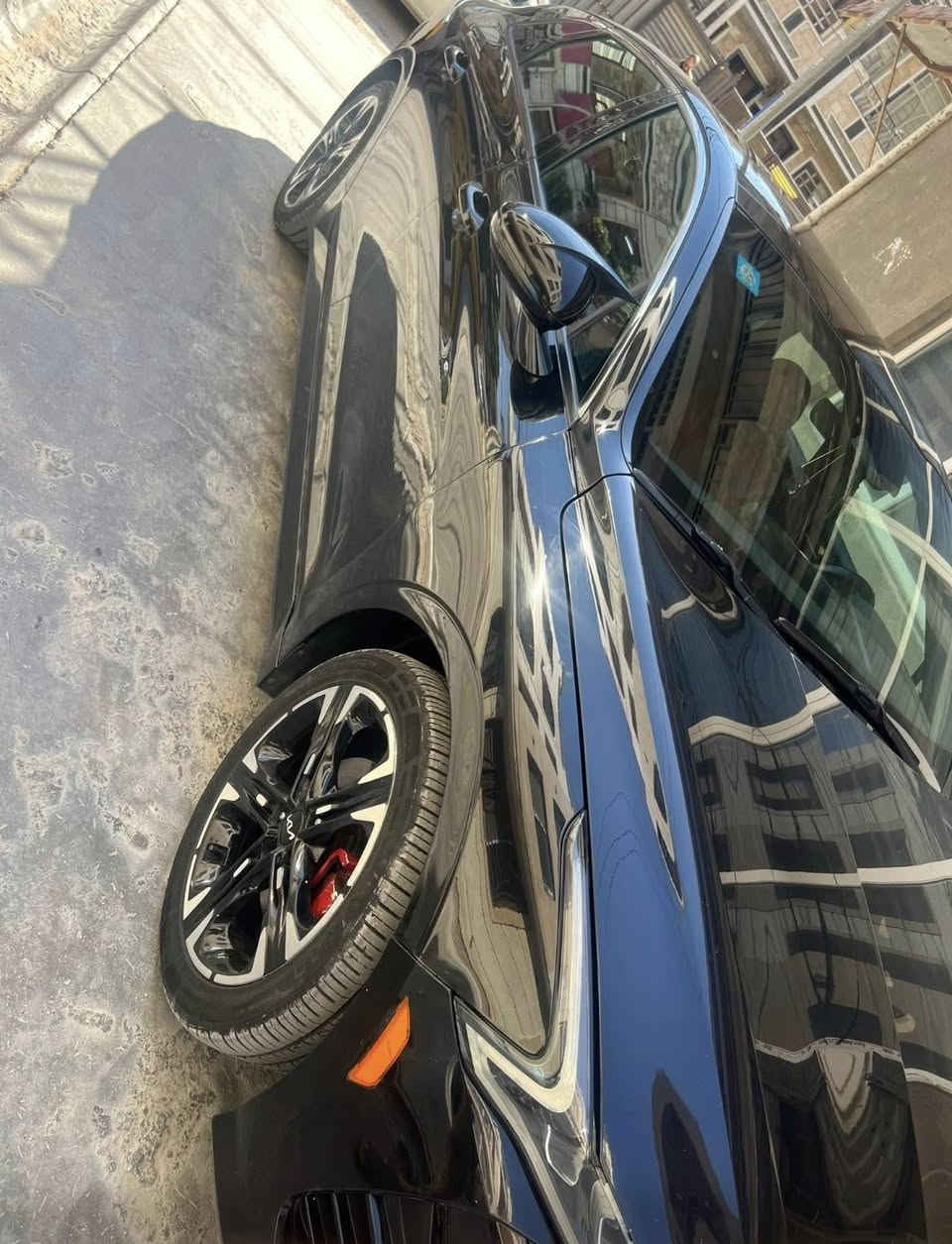 يالله السلام عليكم للبيع فقط
K5 موديل 2022

فئه جي تي لاين اعلى فئه بالمواصفات فول للاخير 

سياره رقم بغداد حره تحويل ثاني يوم

مكينة 1600 تيربو ✈️

الموصفات 

_شاشه تاب كبيره

_كشن كهربائي

_تدفئة كشنات

_شحن لاسلكي

-رادار 360 

-نقطه عمياء

-توقف ذاتي عند الاقتراب امامي وخلفي 

قياده ذاتيه

تحديد مسار 

مثبت سرعه 

اربع انظمه قياده

سماعات صوت بيوس 

حساسات امامي خلفي

كامرا دوارا 

بنوراما 

اتو هولد 

سايد بريك بصمه 

ترحيب عند الاقتراب

دخول ذكي 

صندوق ذكي متحسس 

بصمه تشغيل

بصمة بيبان 

رادار امامي وخلفي وجانبي

تبريد منفصل

شاشه تبريد بيانو

لايت ثلاث عدسات اصلي لد 

داخل احمر مختوم علامة جي تي

السياره عليها ادامه كامله جاهزه على اخر حبايه 

حادث امريكا فقط بارد 3 مكانات 

مكفولة من التبديل والصبغ والبارد

تخم تاير برجستون ياباني w94 سعرة 300 دولار 

مكاني بغداد 

***********
