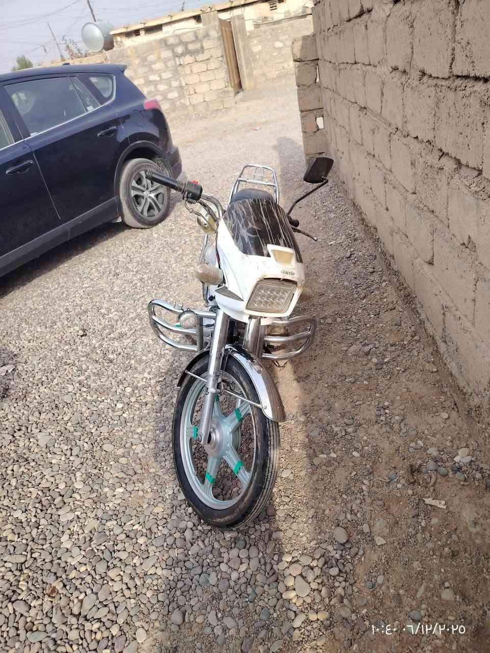 سلامو عليكم موطور جني ابو الكله
كلو شغال شرط اشاير عالي ناصي سلف ديجي 
يعني تنكر سلف وتطلع ترايك وين متريد 
السعر 450بي مجال حك جيه هه***********
المكان سديره
