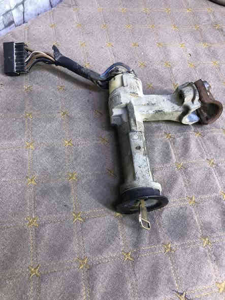 سلام عليكم  غراض كورلا 90 عضم يسرا بلاد شغالات ونضاف مكاني نجف ***********
