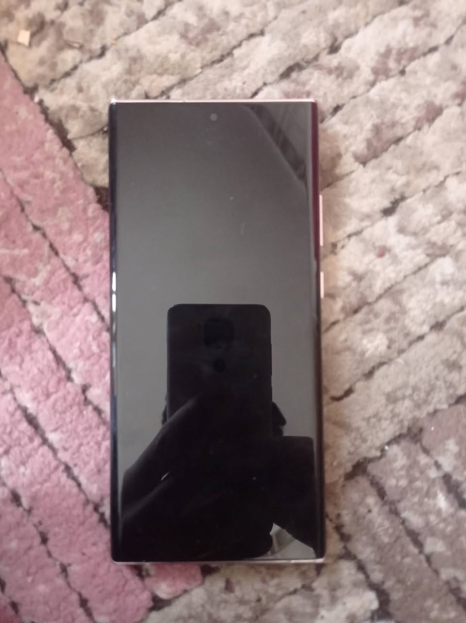 السلام عليكم
عندي هذا الجهاز نوت ٢٠ الترا ٥جي يلمع لمع كوري بطاريه ٨٤% ١٢٨ غيغا ١٢ رام دبل سيم كارت تقريبا جديد بيه بس هاي الضربه الي موضحه بل صوره حيل خفيفه ومو مأثره كاميرته خرافيه بس بيه مشكله انه مقفول على شركه فيرازون يعني ما تكدر تحط اي سيم كارت ما اعرف اذا تكدرون تشيلون القفل مال الشركه بس اي شي ثاني مكفول للبيع ٤٥٠ او مراوس بايفون مكاني الانبار الكرمه وموجود توصيل جميع المحافظات


**إذا كنت صاحب هذا الإعلان وتريد حذفه لأي سبب، رجاءا أرسل رسالة إلى الدعم الفني**