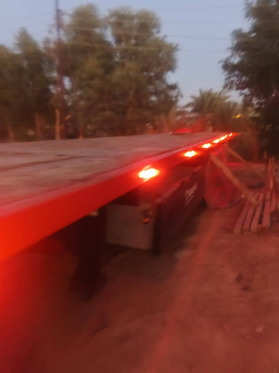 عربانه اوربيه تك تاير جاهزه من كلشي مكفواله كفاله عامه لبيع او مراوس بعربانه قلاب سعر تصال على رقم ***********عنوان البصره
