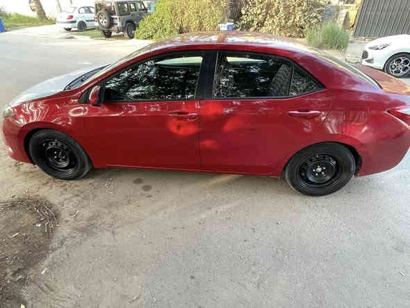 السلام عليكم من رخصت الادمن 
تيوتا كورلا موديل 17
محرك 188cc
كير مكينه خير من الله 
تبريد تدفئه 
شاشة كأمره 
كروز سرعة 
تحديد مسار رادار 
توقف ذاتي 
سياره جاهزة من كلشي ماسة 120الف

ملاحظة بدون ارباك بجم كبس

رقم اربيل الجديد سنويه لغايه 2029
باسمي شرط التحويل
مكان بغداد الغزاليه 
السعر 128وبيه مجال للشاري متواجد واتساب

الرقم ***********
