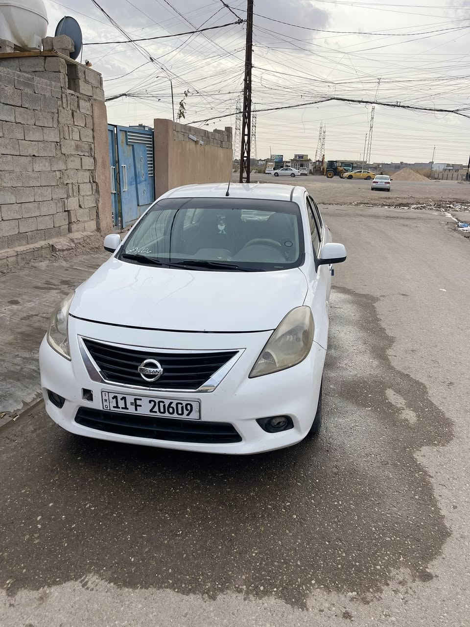 سلام عليكم نيسان سني هندي للبيع ماناقصهة شي كاملة السعر 85 بيهة مجال بسيط مكاني الفلوجة هـ***********
