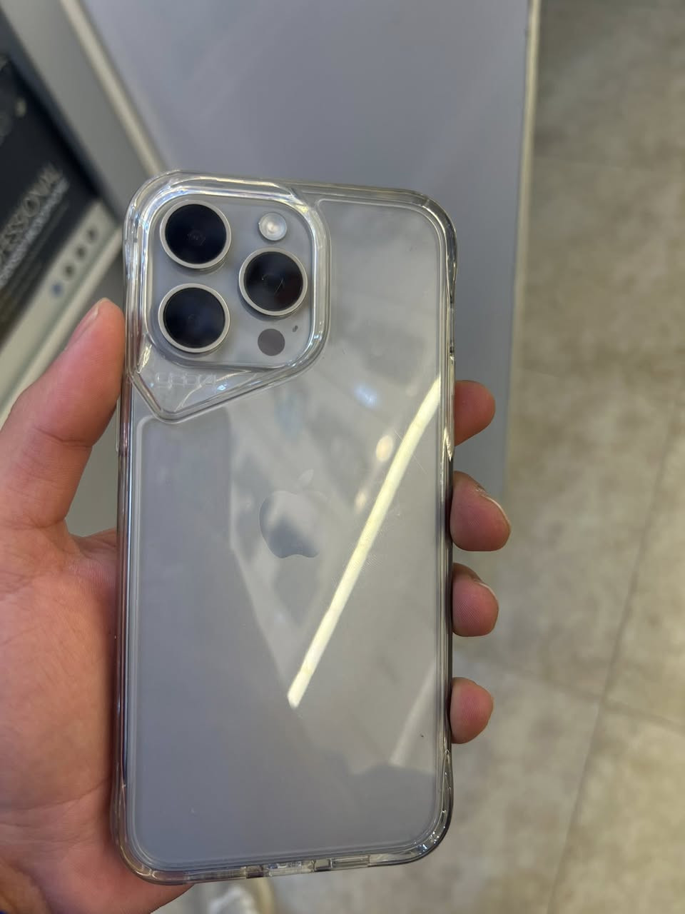 ايفون  15-برو ماكس
ذاكرة256/

بطارية88‎%‎ 🔋 

نموذجAA/A شرق اوسط❤️👌🏽

مبدل شاشة فقط 

فيس أيدي شغال ❤️😍

لون تيتانيوم🩶

نضافه99‎%

مابي اي عيب شرط 

سعر مناسب 😍🔥🔥🔥‎

اتصل وتدلل ***********💚
