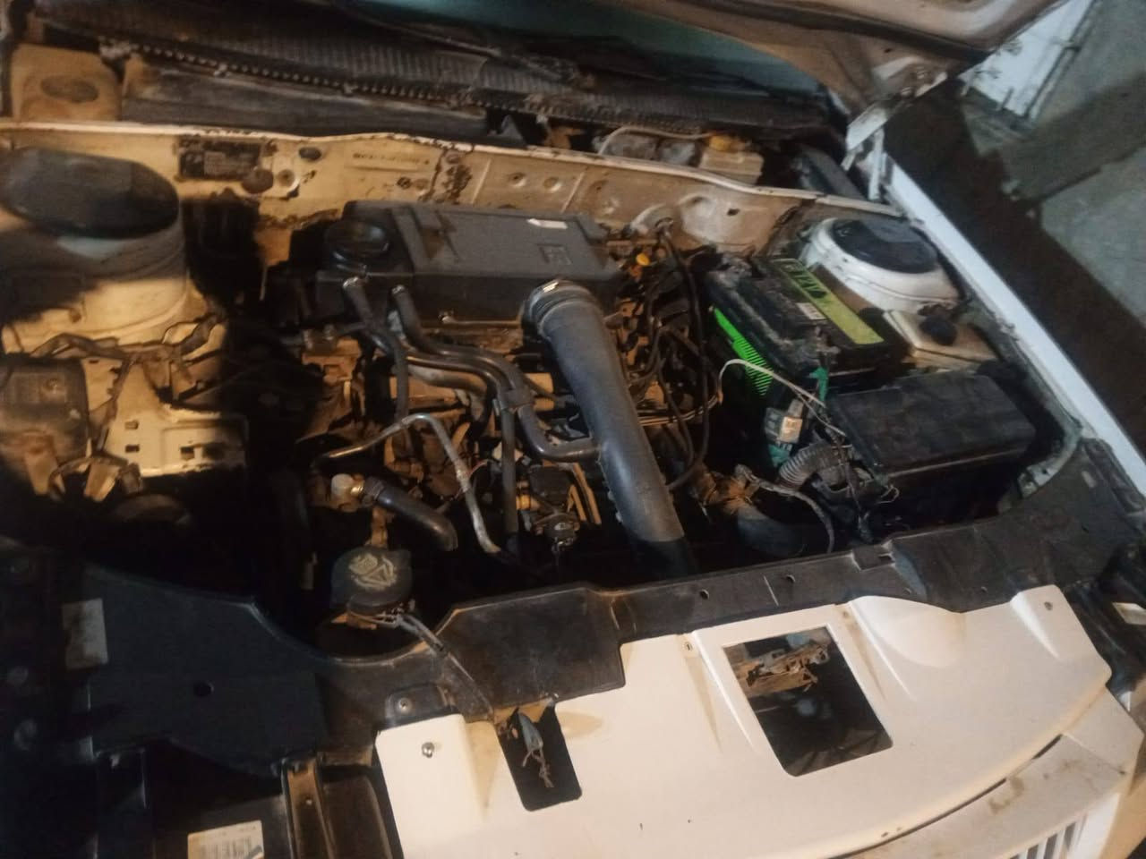 سمند للبيع مديل 2010 سياره نضيف حداديه  كير تخم تاير جديد مصبوغه جديد  مكينه بيه تبخير ابيع بدون راعي  18ورقه  وبيها مجال رقم قادسيه. ***********
