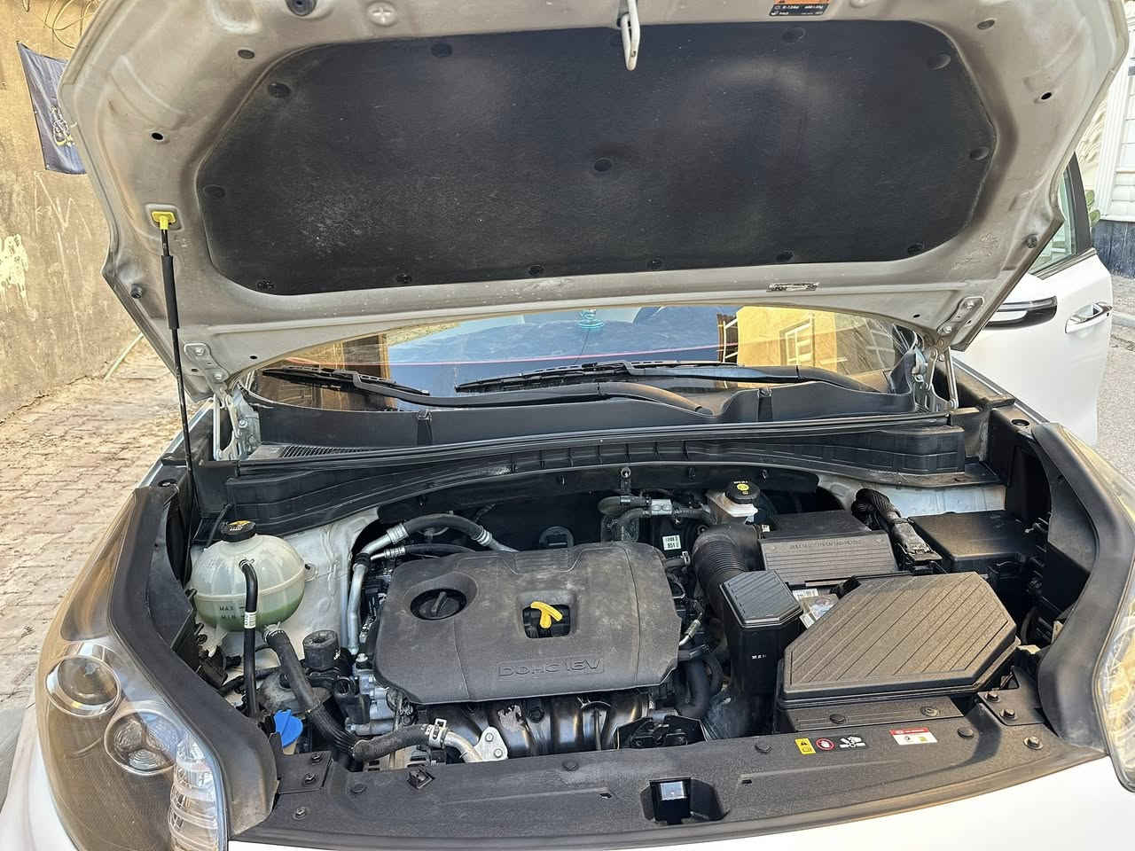 السلام عليكم
سبورتج فول مواصفات 

الموديل 2019 شكل ال2020 بلاد  لون ابيض صدفي 

المواصفات :

محرك الفين 2.0 دوش

سقف بنوراما 

هاندر بريك بصمه

 + اوتو هولد 

+ مانع نزلاق 

+ مانع نحدار 

+ مود درايف 

لد نهاري امامي 

صندوك كهرباء + ذكي 

شاشه كار بلي

تبريد بيانو  

كراسي جلد + كراسي كهرباء 

شاحن هاتف  امامي وخلفي  

لايت  لد نهاري زينون + بروجكتر زينون 

8 ايرباك 

حساس امامي + حساس خلفي 

+ حساس مطر ماسحات  + حساس لايت 

تبريد قطعتين

ويل كب كبير

نيكلات دوس كروم 

وترحيب عند الاقتراب بالابواب 

الجنطة تفتح كهربائي عند الاقتراب منها

وبعد هواي مواصفات

١١٠٩١٦ ماشية

السعر ٢١٩$  

السياره جدا نضيفه وجديده بالعافيه ع ياخذها

عنواني السماوه مركز المدينه 

متواجد فيس وات ساب ٢٤ساعه 

***********
