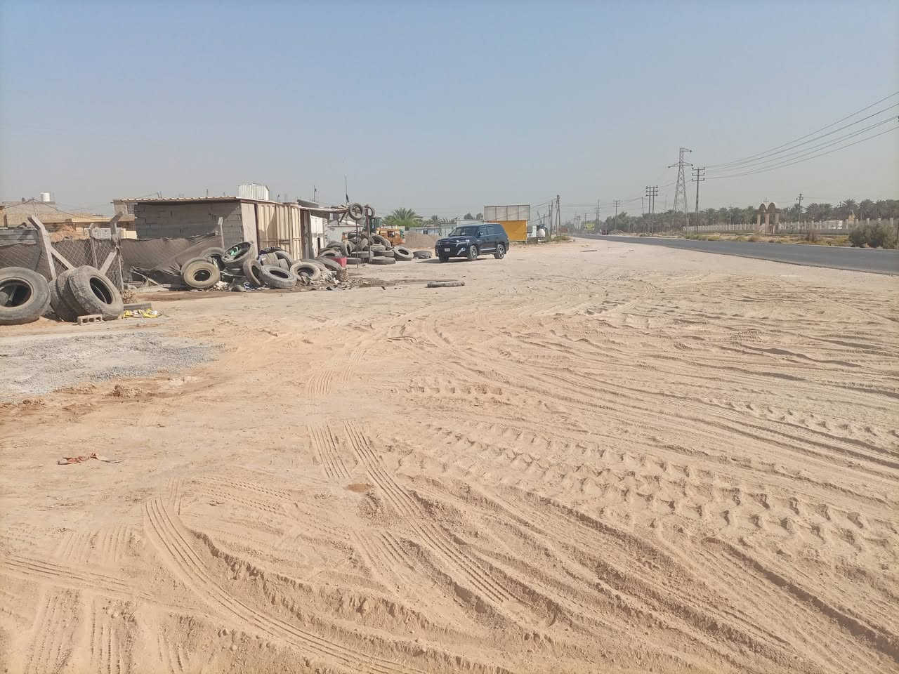 قطعه تجاريه للبيع عل شارع رابط مباشر مال علوه زبيليه وبيه محل مجاور مطعم جار القمر عقد زراعي 117 من صاحب الرض مباشر 350متر تستلم صافي وبيه محل تصلح حسينية او مخزن او مخزن او محلات كلشي ترهم متفونه وكامله للستفسار عل رقم ***********
