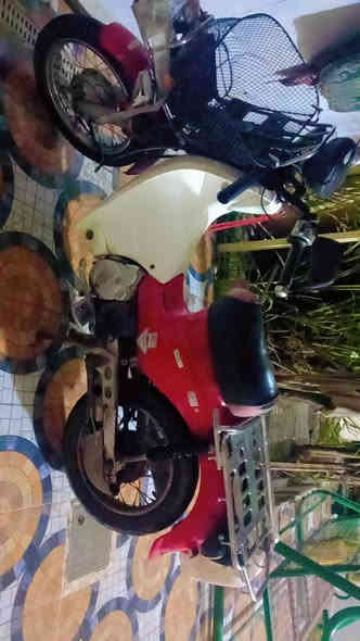 السلام عليكم 
دراجه سوبر كوب او دلم للبيع
دراجه موديل 2016 
دراجه ياباني بحت من شركه هونده 
اربعه كير دراجه كفاله عامه دراجه نضيفه
شغل وطلع
دراجه كابريتر دلم ياباني 
دراجه اقتصاديه قويه وين متروح روح بيه وتحمل 
الدراجه قويه ابشكل 
الدراجه امبدل واشر بستم فقط واشر بستم بس واشر 
وانطيك ضمان بيه 

الموقع ديالى بعقوبه التحرير 
رقم اتواصل ***********
السعر جداً مناسب إلى نضافته 
السعر 500الأف
