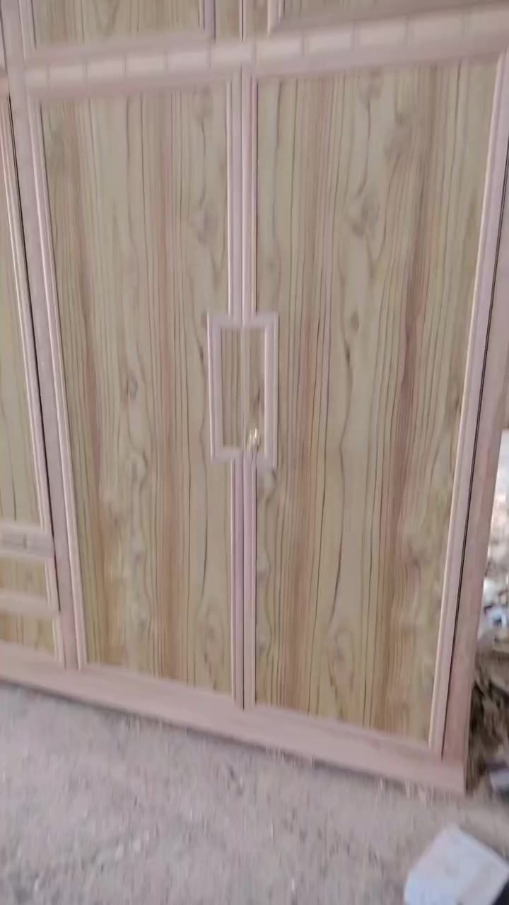 متوفر حسب رعبت الزبون
***********
