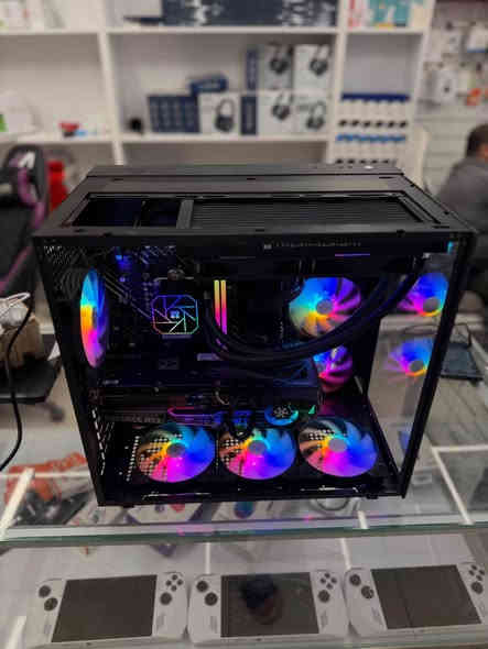 Gpu: 3070ti inno3d 4 fan
Cpu:i 5  13400f
Ram: 16gb tforce 3200mhz 
Psh: mass 650w 
Mth: asus H610 
Hard: 256gb nvme -1tb hdd
Cooler:thermalright 240mm aio 
Case : mid tower 7fan argb 

کەیسیکی بەهیز و هەرزان گەیمینگ 
زەمانی ٣ مانگ 
نرخی ملیۆن و ٢٥٠هەزار 
گەیاندن هەیە 
*********** أربيل
