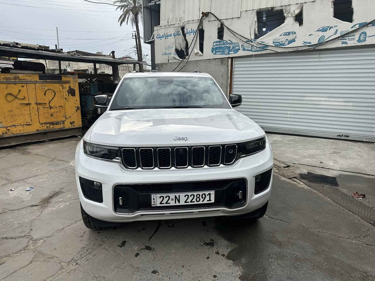 جيب كراند شيروكي (اوفر لاند )  خليجي هارلم 2023 

5 راكب كفاله عامه من الدعاميه للدعاميه سته سلندر 
محرك 3.6
ماشيه 11 الف كيلو 

المواصفات:

نظام تعليق هوائي ( جكات )
رادار ( امامي - جانبي - خلفي )
قيادة ذاتية
نظام الرؤية الليلية
مستشعر نوم السائق
أربع كامرات محيطية 360
كامرة فى المرأة الداخلية

خمسة بصمات دخول ذكي بدون مفتاح
بانوراما
كشنات دبل كهرباء + مساج + تدفئة + تبريد امامي خلفي
ميداب ديسبلي
أنارة محيطية
نظام الصوت lbin ( 19 سماعة )
شاشة وسطية + 
كيجات دجتل
المقاعد الأمامية تبريد وتدفئه
مقعد السائق والراكب مساج
المقاعد الخلفية تبريد وتدفئة كشنات
حساسات أمامية + خلفية + جانبية
سلايد روف بانوراما 
فتح صندق الخلفي كهرباء + من مقصوره السائق 
نزول السياره جكات عند عبور سرعه 100 للحصول على ارتفاع مثالي عن السرعه العاليه و ثبات بل انعطاق 

سياره مغلفه مغلف بي بي اف سعره 20 ورقه 
للاستفسار ***********
سعر 445 ورقه  مجال بسيط 
العنوان بغداد زيونه
