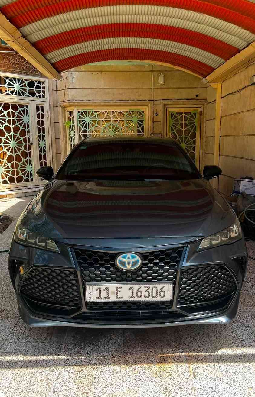سلام عليكم 🤍
‏Avalon XSE hybrid 2021
اڤلون XSE هايبرد 2021 لون مميز 
ماشية 200 الف 
فول مواصفات
فتحة 
رادار 
قيادة ذاتية 
نظام خروج عن المسار 
تحكمات ستيرن
كشنات تدفئة تبريد
مري تعتيم ذاتي
نظام صوتي JBL
شحن هاتف وايرليس 
ايرباگات سليمة
3 انظمة قيادة
هاند بريك بصمة
اوتو هولد
السيارة فول من كلشي ومناقصها شي دسكات جدد تايرات جدد وتبديل دهن جديد ومسويلها حمام كامل وبولش . 
السيارة بأسمي رقم بغداد جديد وسنوية جديدة  

ضررها بسيط بالتكمة موضح بالصور وصار بيها صبغ قليل بالباب وجاملغ الأيمن الخلفي  

السعر : 215$ ورقة 
مكان السيارة الديوانية 
للتواصل *********** اتصال او واتساب
