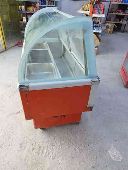 براد شغال كامل للبيع 350وبي مجال مكان نجف شارع المطار ***********
