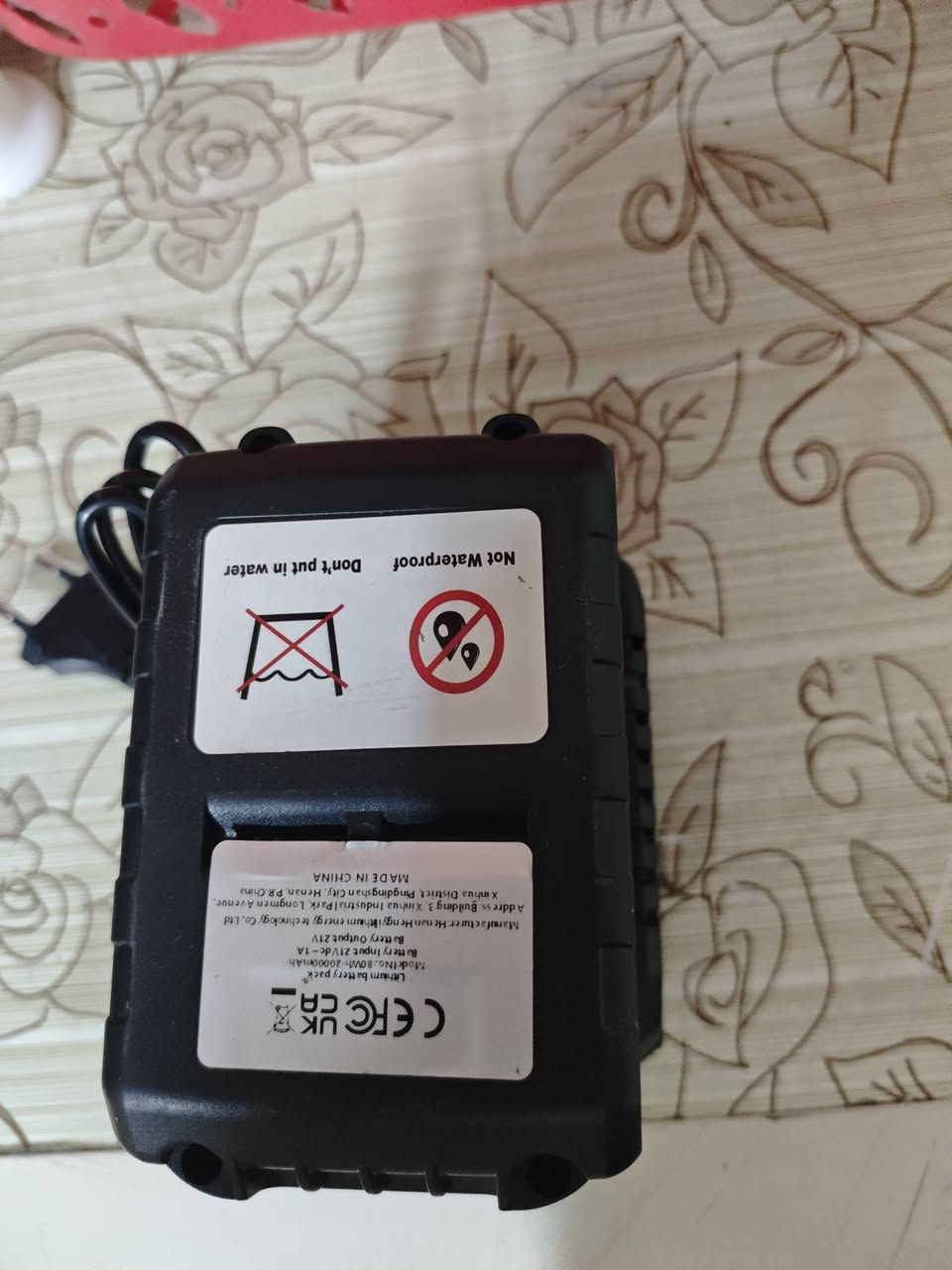 شاحنه وبطاريه جدد السعر 50
‪0771 906 1908‬‏
