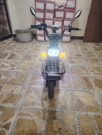 دراجه شحن البيع مديل ٢٠٢٦ جديده مابيه اي شي صار يومين من ماخذه حجم ١٤ ...