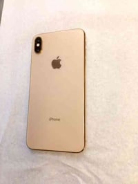 للبيع ايفون اكس ماكس ذاكره 256 بطاريه 100  بس بطاريه مبدله البقيه مكفو...