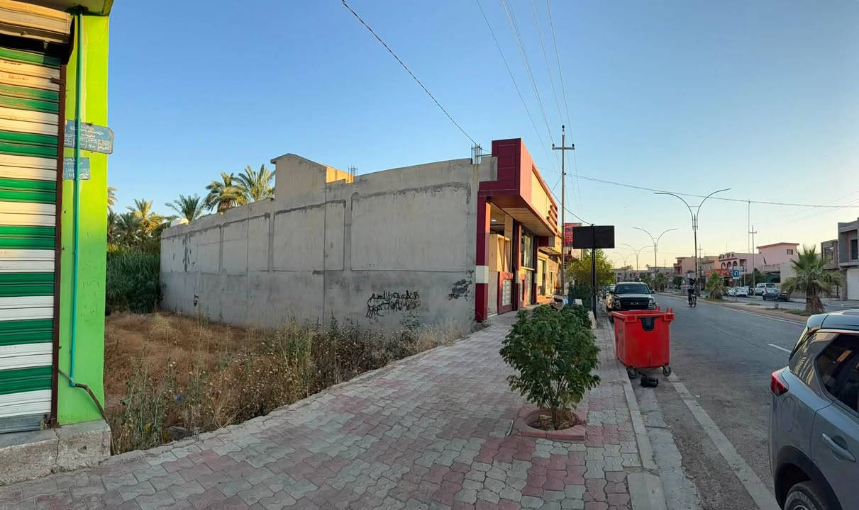 للبيع - قطعة أرض تجارية 
📍خانقين - على الشارع العام، قرب الجسر
الجديد، مقابل جامع آغا وخليفة.
• المساحة: 290 م* 
💸السعر: عند الاستفسار.
للاستفسار: ***********
خانقين عقارات | كل العروض بمكان واحد
