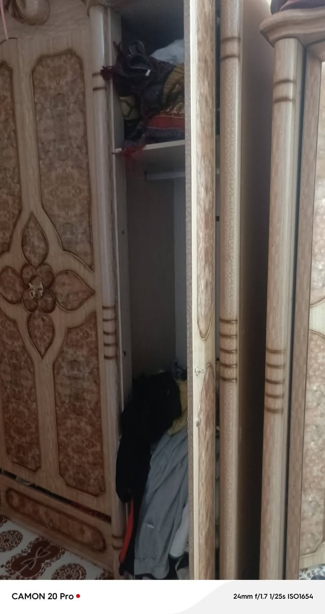 السلام عليكم غرفه لبيع جديده وما مستعمله تركي السعر خاص ***********
