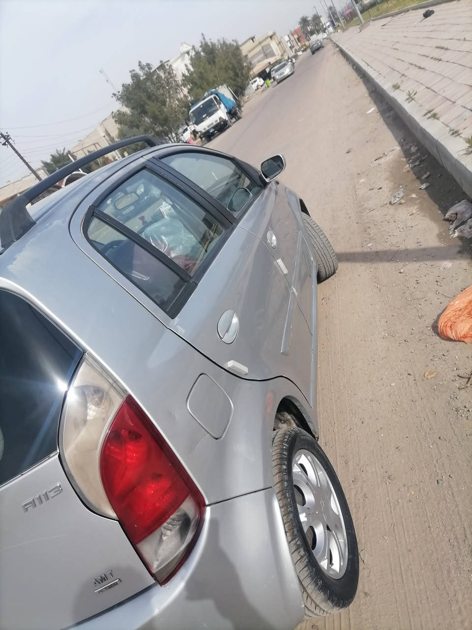 السلام عليكم شيريa1 للبيع موديل ٢٠١٠ السعر السياره جاهزه بدون نقص كير مكينه تبريد تدفئه رقم بغداد السعر 35 وبيه مجال للاتصال ***********
