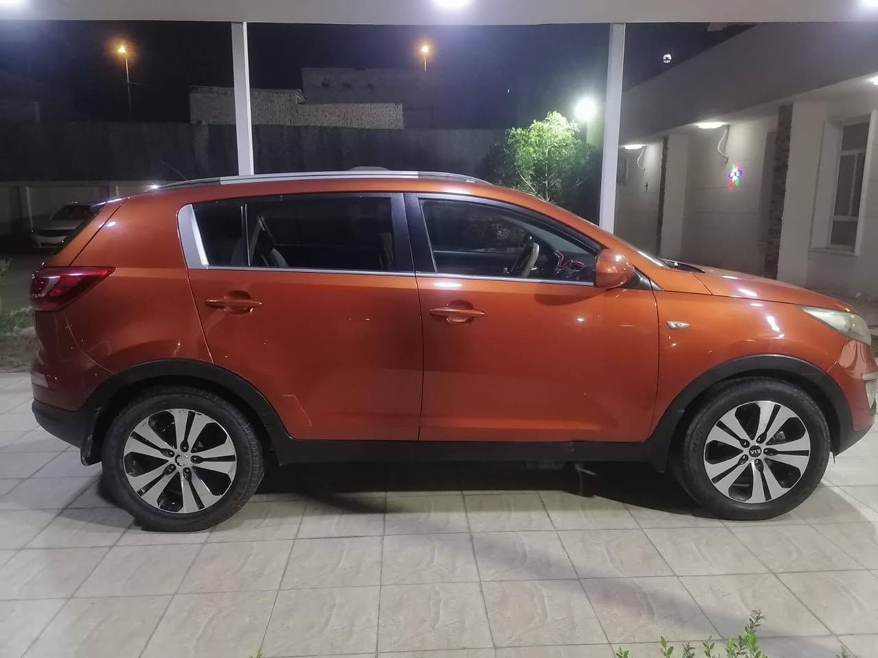 سبورتج للبيع موديل 2014

لون مميز خليجي 

محرك 2000 دوش 

فول مواصفات

تنتا قطعتين

بيها باب مبدل عكس السائق فقط. 

سيارة حلوة ونظيفة 

رقم بغداد جديد دولي

السيارة بأسمي وتحويل ثاني يوم بعد البيع

سيارة مرتبة وجاهزة من تدفئة وتبريد. 

عنواني بابل 

السعر 153 مجال بسيط حك الجية

للتواصل أتصال فقط 

***********
