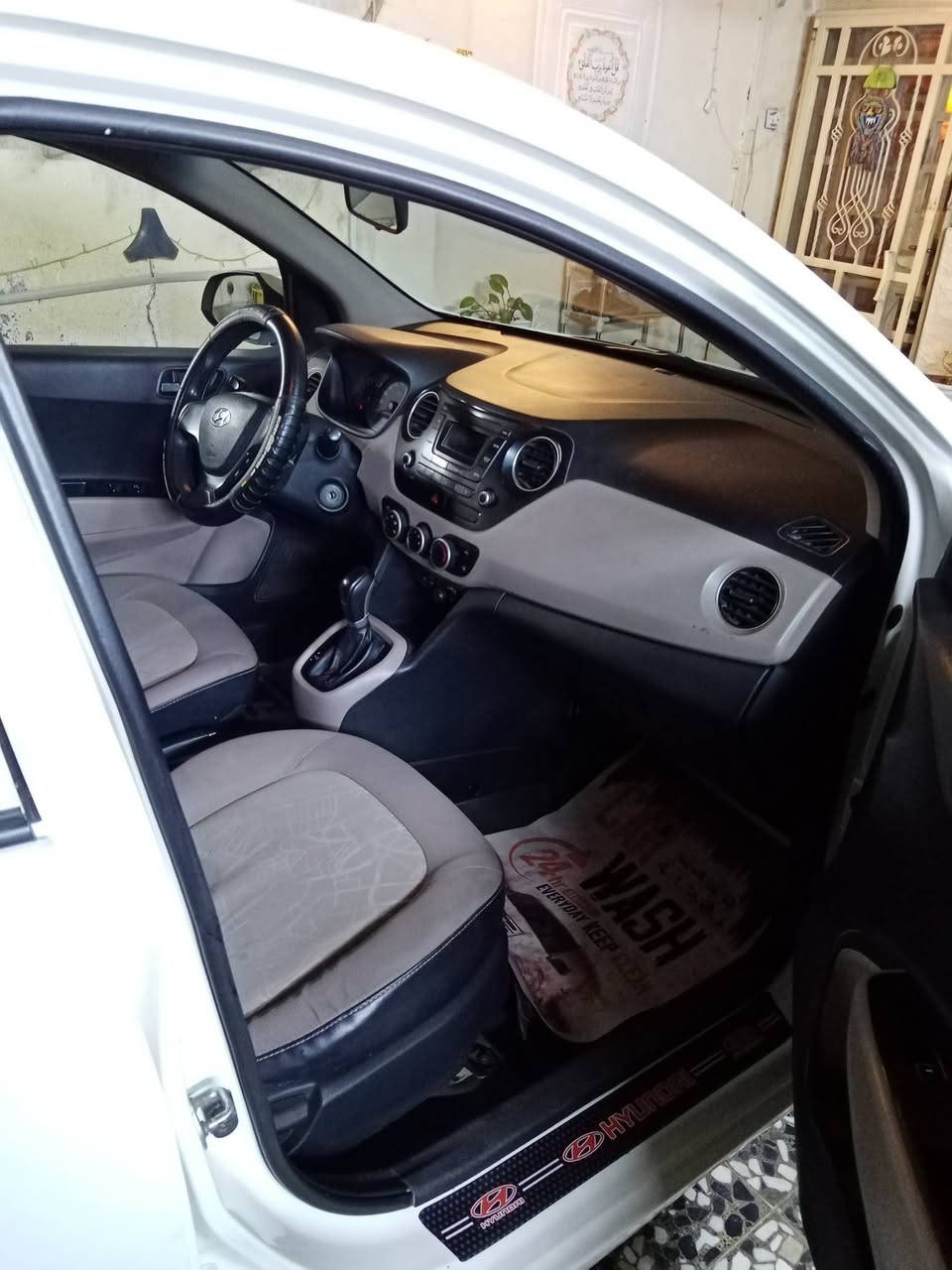 السلام عليكم عندي هونداي i10 موديل 2016 بيها صبغ فقط الدعامية اثر شخوط كير مكينة حدادية مكفولات رقم بغداد ألماني بأسمي تحويل ثاني يوم مكاني بغداد والاتصال بالرقم *********** وبي واتساب
