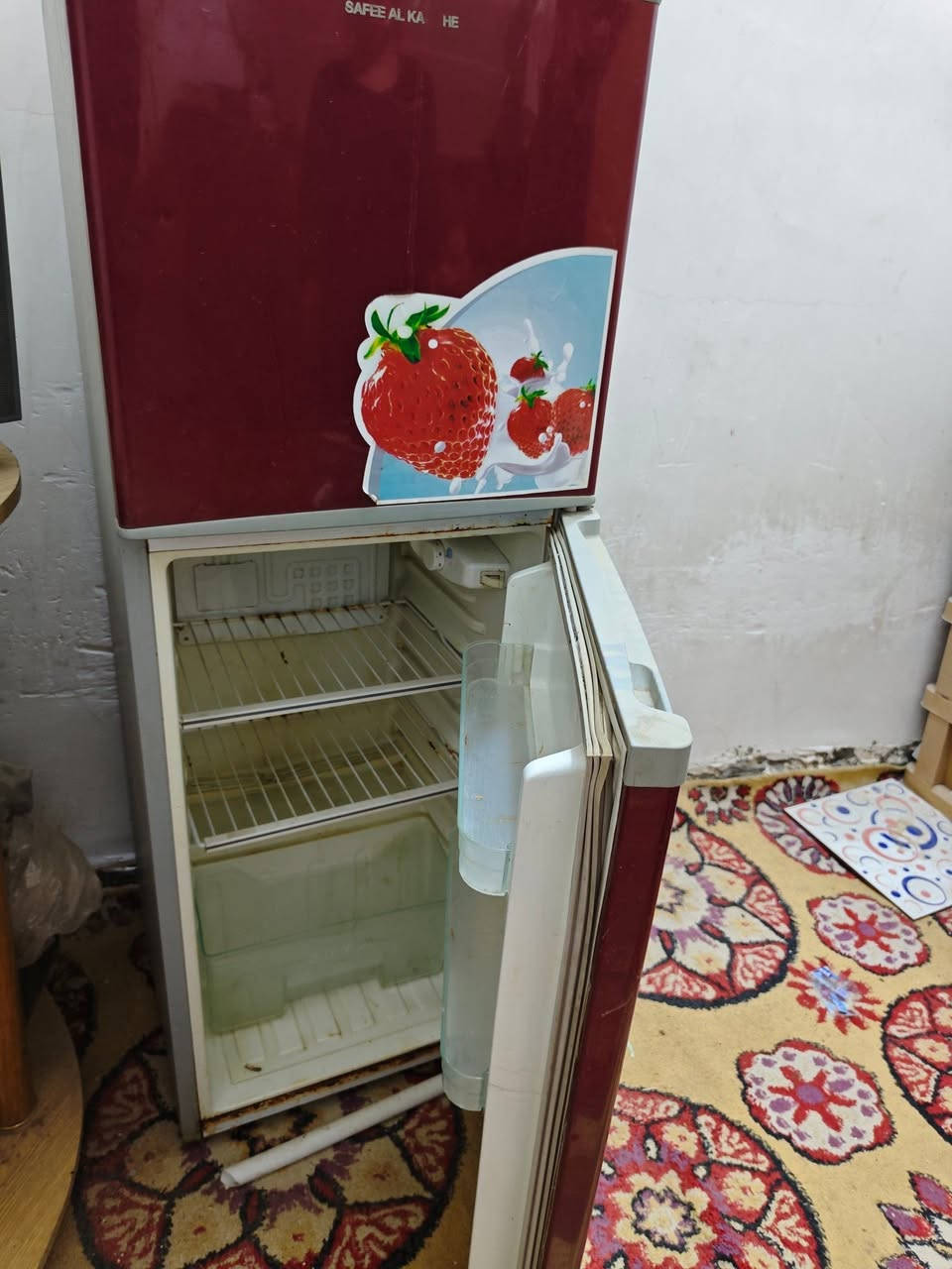 ثلاجه صغيره بابين نظيفه شغاله بس ماتبرد نقص غاز فقط 
السعر ٧٥ 
العنوان الناصريه المهيديه قريب جسر المشاة


**إذا كنت صاحب هذا الإعلان وتريد حذفه لأي سبب، رجاءا أرسل رسالة إلى الدعم الفني**