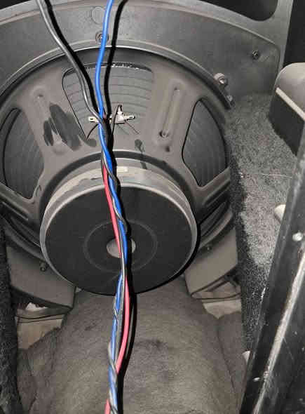 زوج سماعات مونتاربو حجم البه ١٥ انج السعر ٢٥٠ الف 
ديالى خان بني سعد ***********
