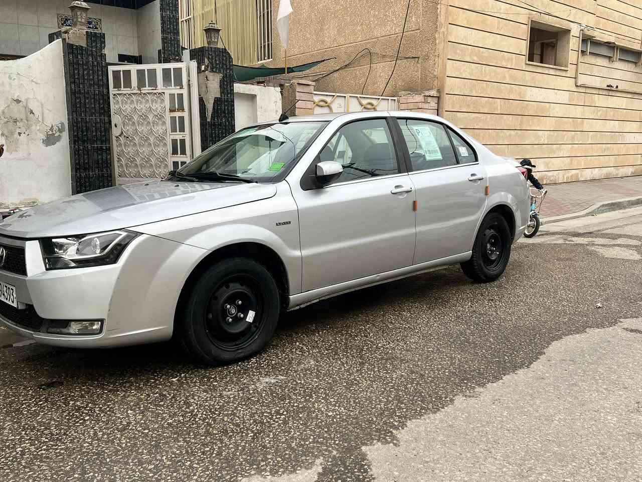 سمند دنا 2017
ايراني اصل استيراد خاص وليس تجميع 
رقم بغداد بأسمي 
محرك جديد 
مكان السيارة كربلاء 
للاستفسار الاتصال فقط ***********
