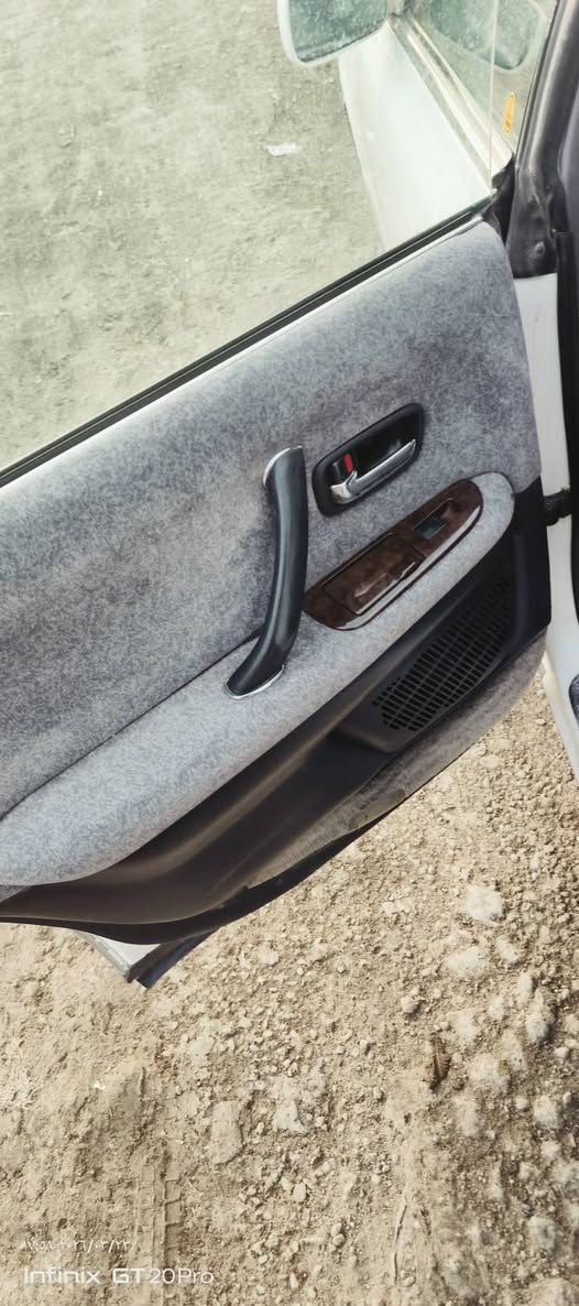 سلام عليكم، رأس ثور فلات موديل 98 مكفول من كص ولنقل جثة وصبغ ولمعجون حدادية جديد، مكينة وكير جديد، تبريد ثلج، قرفة جديدة، منظومة زنون. السعر 97 وبيه مجال للتفاوض. (وترهم مراوس كرسته  مارك) المكان قلعة سكر. مكلف بل نشر اتصل ع رقم
***********
