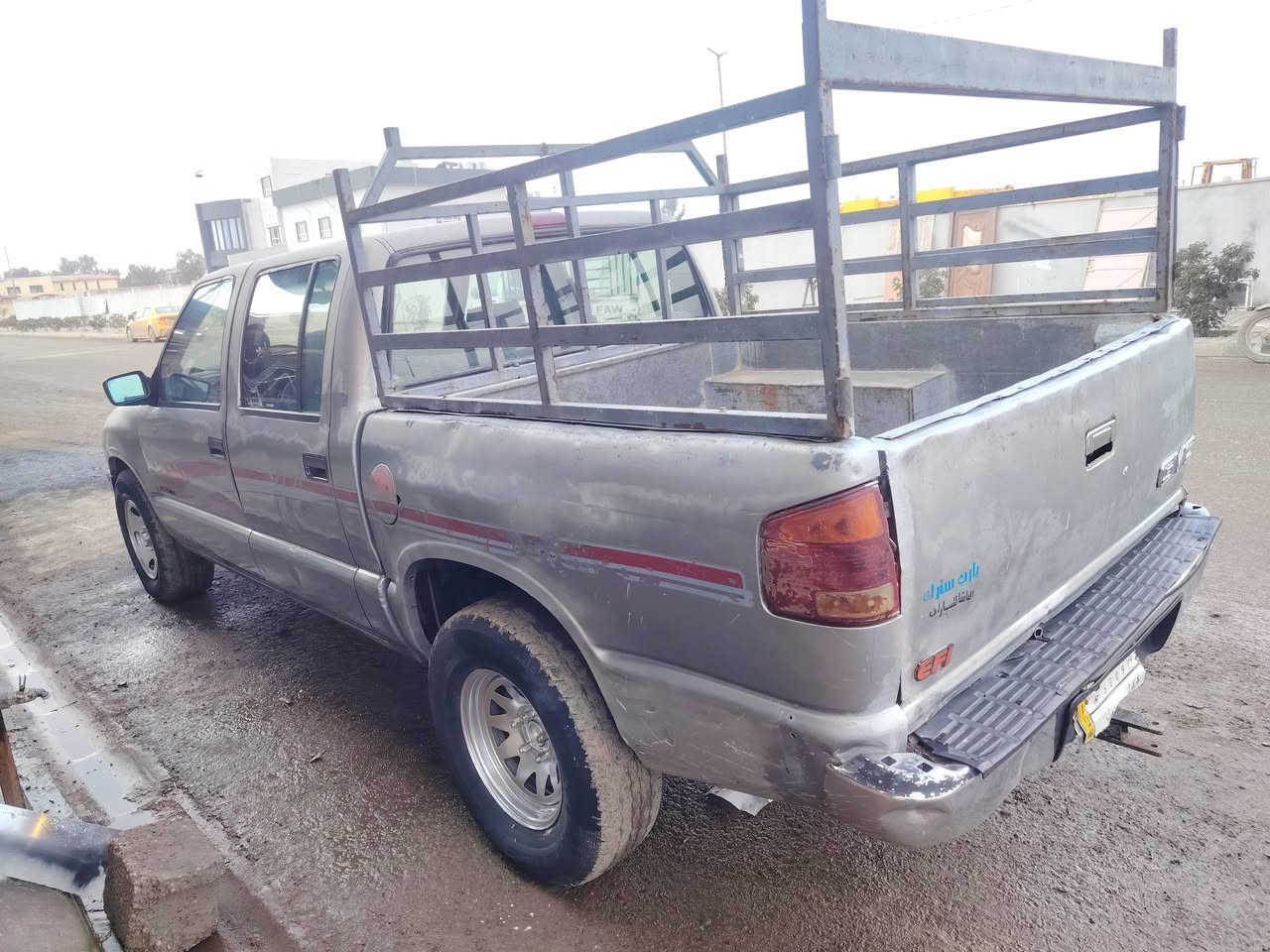 للبيع جمسي وانيت موديل 97
كير ومحرك ونجي اوتماتيك

رقم كركوك بيه حصة بانزين  شرط التحويل 

سعر $45. وبيه مجال بسيط
***********
