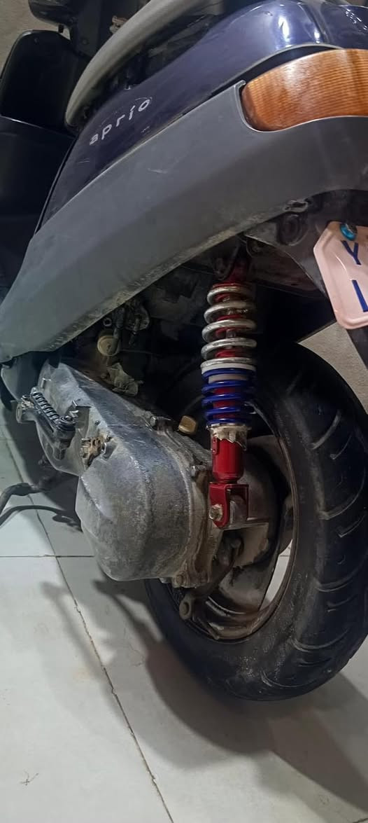 دراجة بطه للبيع موديل 2003 نضيفة وشغالة كهربائيات شغالة سلف نكرة باتري جديد تايرات جدد 
السعر225 
***********
