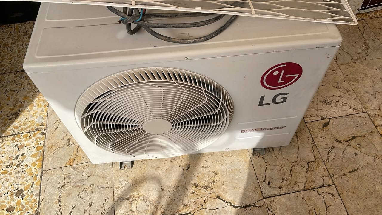 السلام عليكم سبالت LG  انفيرتر 2 طن تحكم امبيريه شوف عينك كلش جدد سعر الواحد 650 متوفر عدد5
متوفره سبالت مستعمله انفيرتر وعادي توسوت و كري و يورك 
و LG و وادي 
ومتوفره سبالت كنتوريه هم انفيرتر وعادي للاستفسار 
***********
