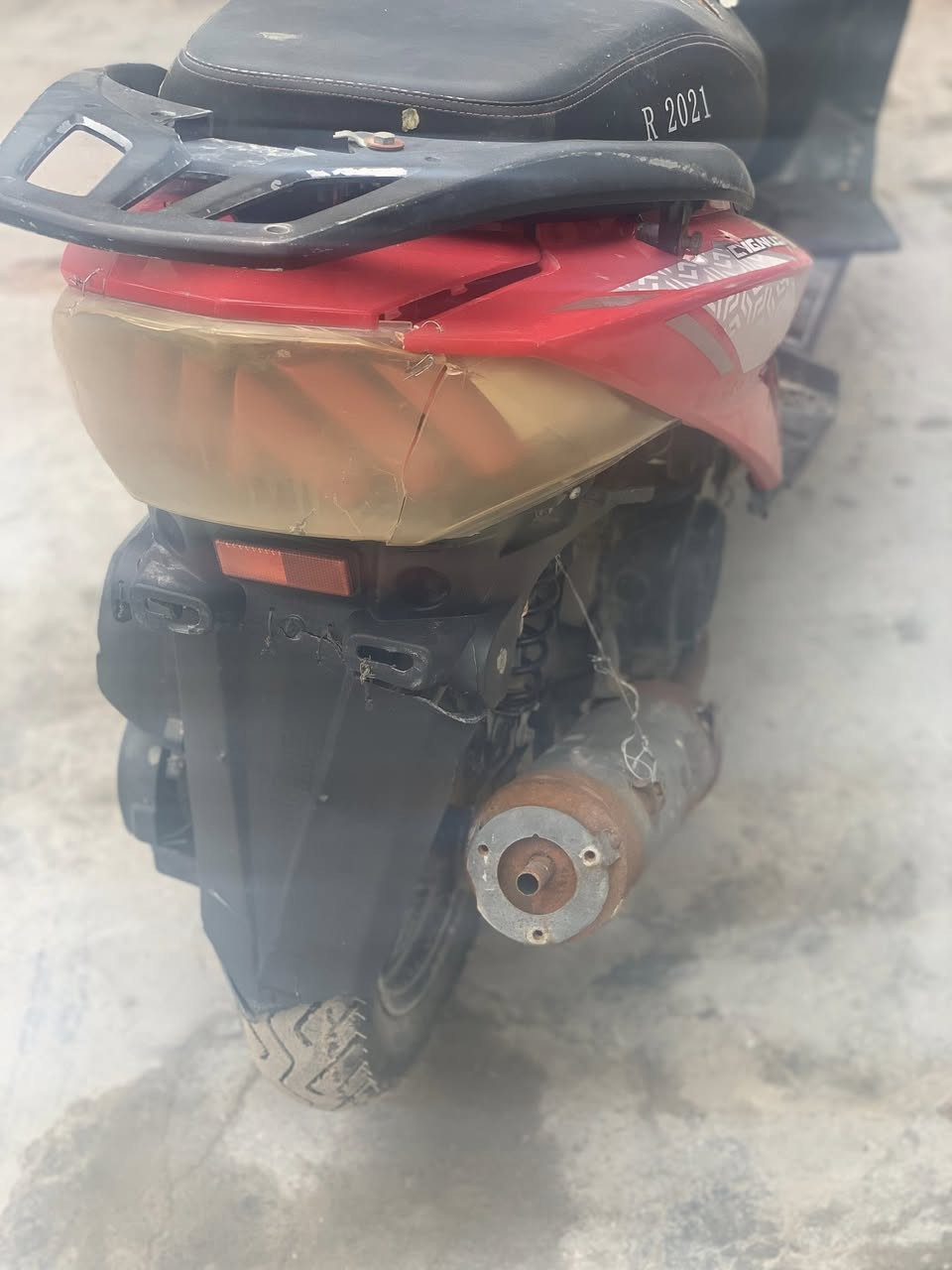 ب٦٠ الف بس 
دراجه ابيعها ما تشتغل وما اعرف شنو السبب 
تك تايرات زيرو 
مكينه مجفته
كهربائيات 
باتري جديد 
اليريدها يتواصل واتس
*********** او خاص
