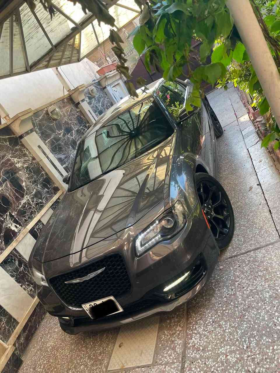 سلام عليكم للبيع كرايسلر اوباما S 2018 وارد كندي كلين تايتل مكفولة كفالة عامة من الصبغ وتبديل ولبارد لون نفطي السيارة فول مواصفات حساسات امامي خلفي رادارات جانبية بجم عريض بلادي سماعات بيتس دمام بصندوق بانوراما كشنات حضن S تدفئة كشنات كير محرك كفالة السيارة ماشية 75 الف كيلو متر وباقي الموصفات معروفة السعر 258 $ ورقة عنوان بغداد الطالبية ***********
